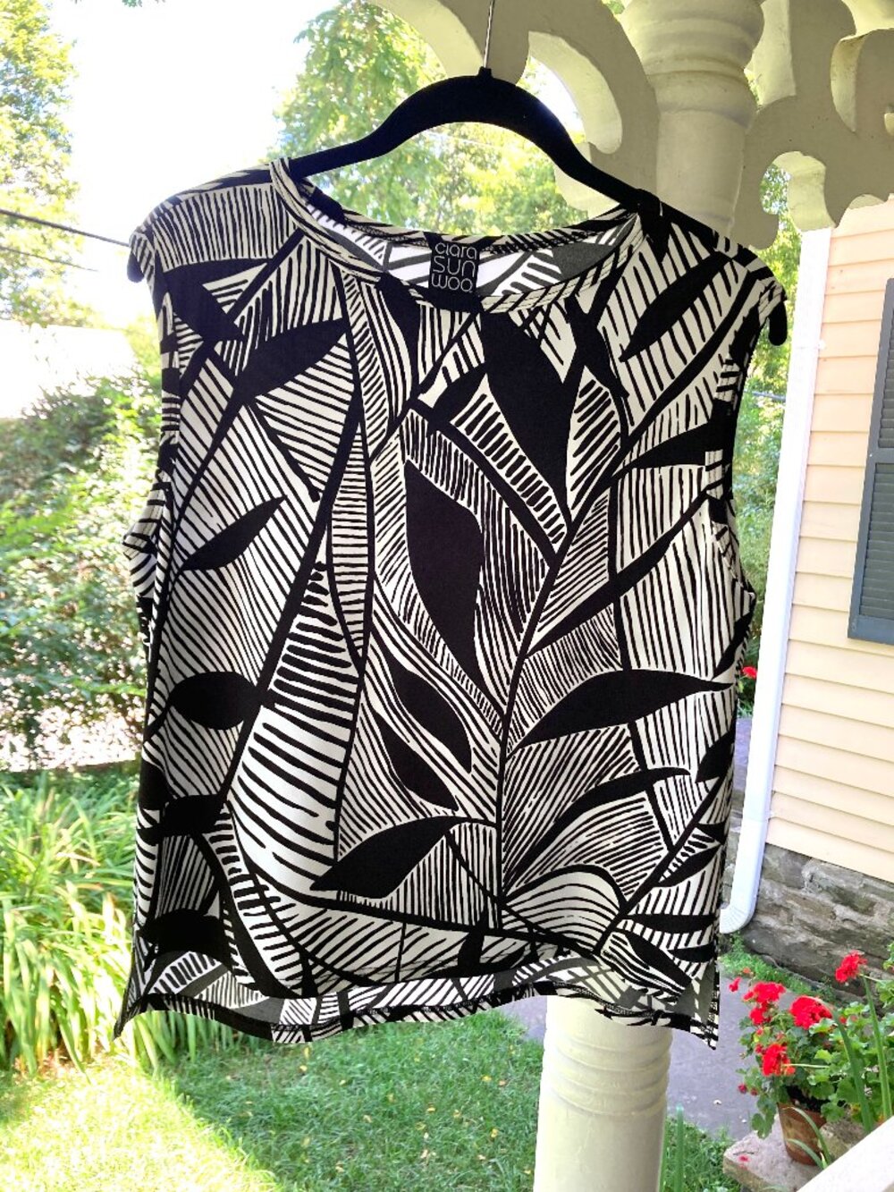 Clara Sunwoo Stretch Poly Sleeveless Top